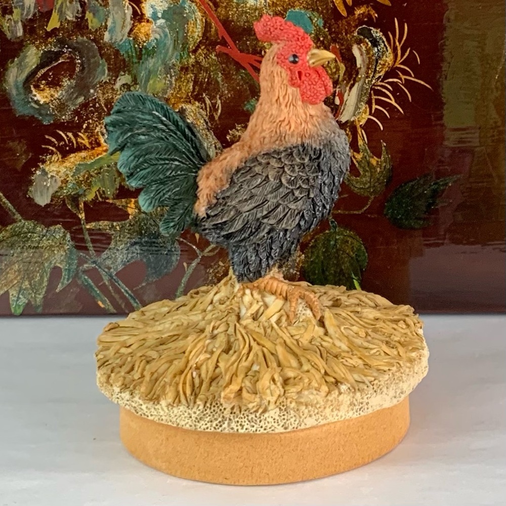 Rooster candle jar display topper.